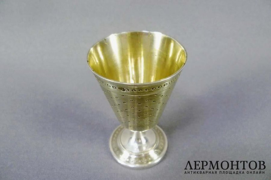 Рюмка. Серебро 950 пробы, золочение. Франция, XIX век.