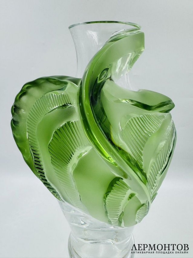 Ваза «Tanega». Хрусталь, Lalique, автор М.-К. Лалик, Франция, 1994 год